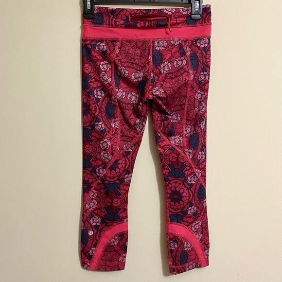 Lululemon Run Inspire Crop II Prisma Guava Lava Boom Juice Size 4 Leggings - Picture 11 of 12